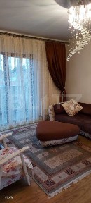 Apartament de inchiriat, cu 3 camere, 90 mp, zona semicentrala