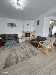 Casa/Spatiu Comercial, 620 mp, pe 3 nivele: demisol, parter, etaj, Zal