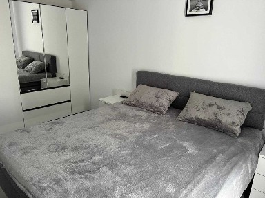 Inchiriez apartament nou cu 2 camere, complet mobilat, in Oradea