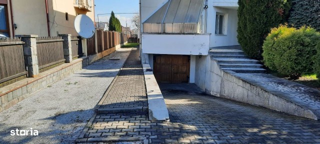 Vindem casa 5 cam, singur in curte, Cal. Voinicenilor, Zona Horgosa