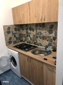 Inchiriez camera camin stil garsoniera