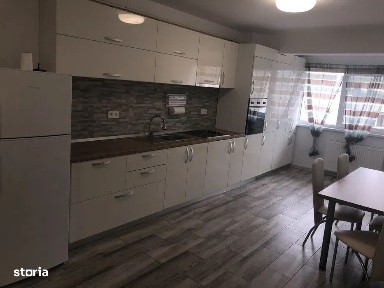 Apartament cu 3 camere, 67 mp, zona Florilor