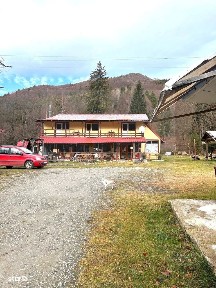 Vila de vanzare in Parcul national Piatra Craiului