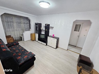 Apartament 3 camere, Micro 21, balcon