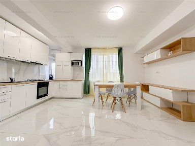 Apartament 3 camere central cu parcare si priveliste