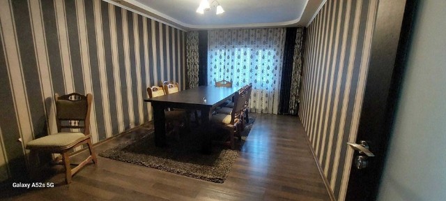 Apartament cu 3 camere, decomandat Racadau