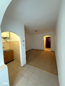 De vânzare - Garsonieră renovată, strada Ostrovului