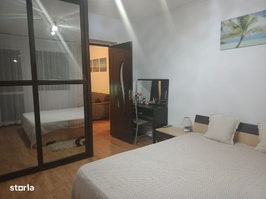 Vand apartament zona Gara