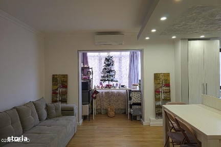 Simion Barnutiu - 3 Camere, 2 Bai, Etaj 3, Centrala Proprie, La Cheie