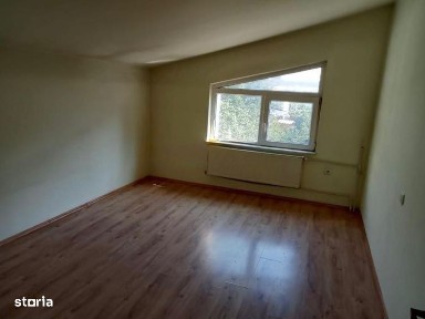 Casa P+1 BCA 6 camere Stadion Gara.