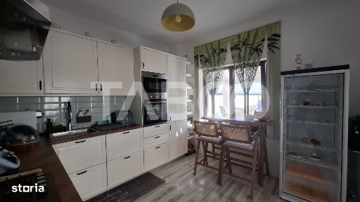 Casa de vanzare individuala 5 camere 172 mp langa Padurea Dumbrava