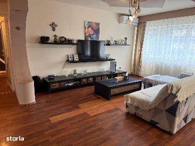 De Vanzare Apartament cu 3 camere zona Calea Calarasilor (Central)