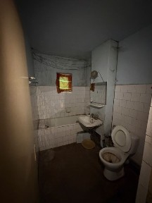 Vand apartament 2 camere, confectii