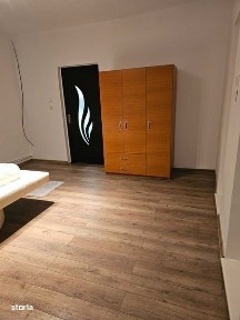 Inchiriez apartament la casa particulara pet friendly