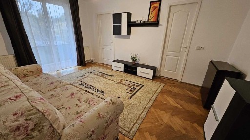 Inchiriez Apartament 2 camere, 7 Noiembrie, 7 min pe jos de UMFST