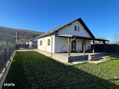 Casa moderna in Hemeius Comision 0 %