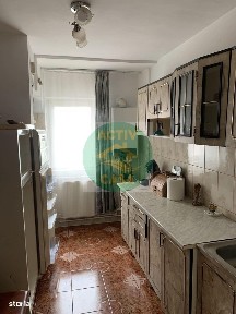 Apartament 3 camere, zona Piata Mare