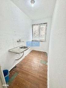 Apartament 2 camere de vânzare, Strada Tineretului, etaj 2