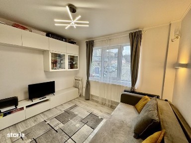 Vand Garsoniera Pacurari- Lukoil, etaj 2/4, renovata, mobilata