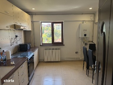 Închiriez Apartament 3 camere