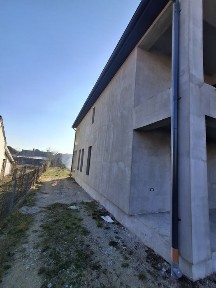 Casă de vânzare construită în anul 2023