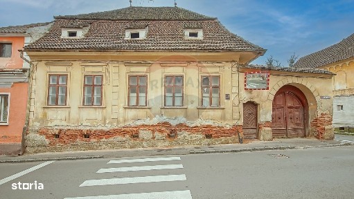 Casă singură în curte, de închiriat, Schei!