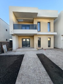 Casa de vanzare stil mediteranean P+1 156MP +Terasa 78mp In Mamaia