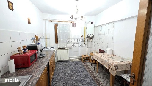 Apartament cu 2 camere, etaj 2, VASLUI zona GARĂ
