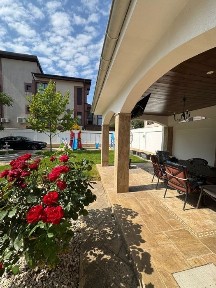 Bucuresti - Ilfov, Rosu