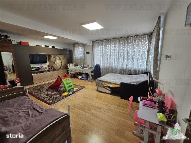 Vila regie proprie 5 camere+crama centru Domnesti
