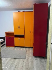 Inchiriez garsoniera Moroasa