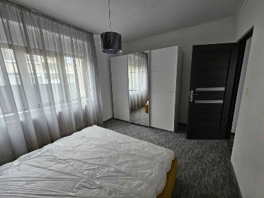 Chirie Ap. 2 camere, Recent renovat, Semicentral