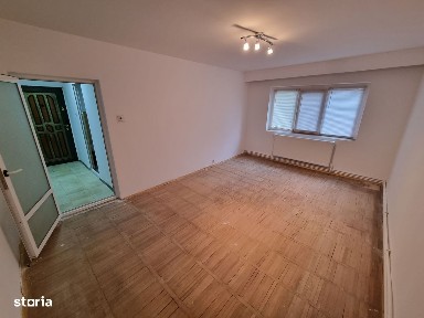 Poarta 6 piata-apartament 3 camere decomandat cu gaze