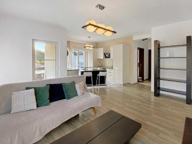 Inchiriez apartament 3 camere !