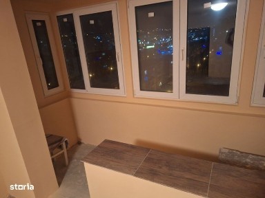 Vand garsoniera etajul 9