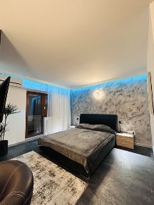 Inchiriez garonieră ultracentrală pe termen lung.