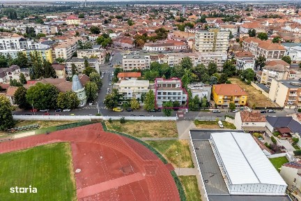 Proprietate speciala 1022 mp utili de vanzare pe Malul Muresului Arad