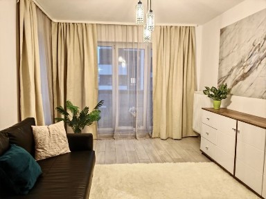 Apartament cu 3 camere de inchiriat