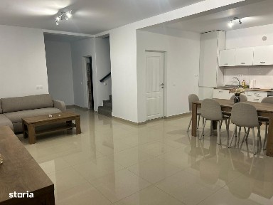 Casa de închiriat în Luna de Sus
