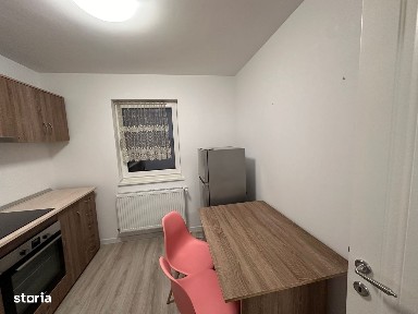 Apartament cu o camera, Potiers Towers