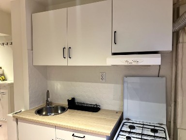 Inchiriem Garsoniera Militari Lujerului - Veteranilor + loc parcare