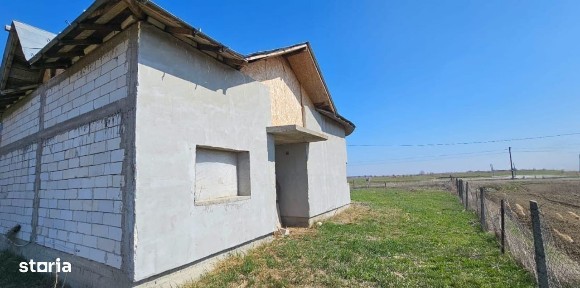 Casa Milcovu P+M Suprf cca 200mp Teren 7500mp