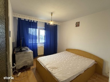 3 cam, 74 mp. decomandat, fara imbunatatiri, et.4, acoperis, Cuza Voda