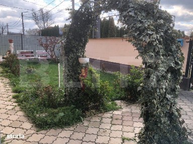 Casa cu 3 camere si anexe, 170 mp, zona Carpati 2