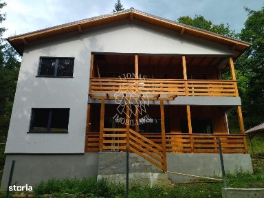 Pensiune Cabana 280mp-teren 1169 mp-foisor-200 m de Lac Colibita