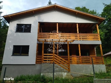 Pensiune Cabana 280mp-teren 1169 mp-foisor-200 m de Lac Colibita