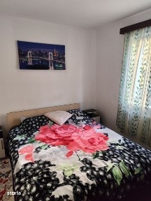 Vând apartament 2 camere semidecomandat
