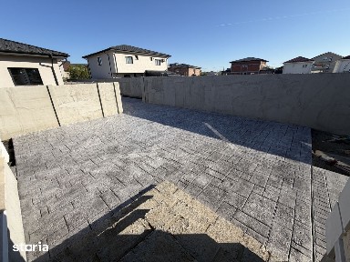 Casă nouă cu 4 camere și foișor în curte