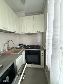Apartament 3 camere, 75 mp, zona Cornitoiu