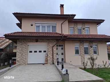 Vanzare casa Severin